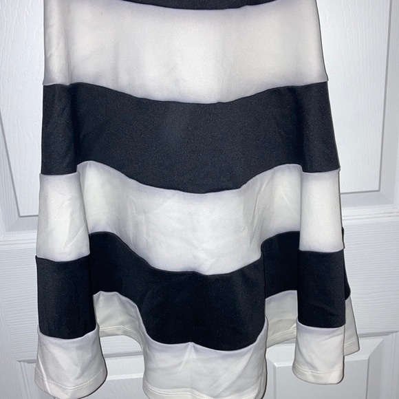 NWT halter dress size 3 Tricia - Picture 3 of 3